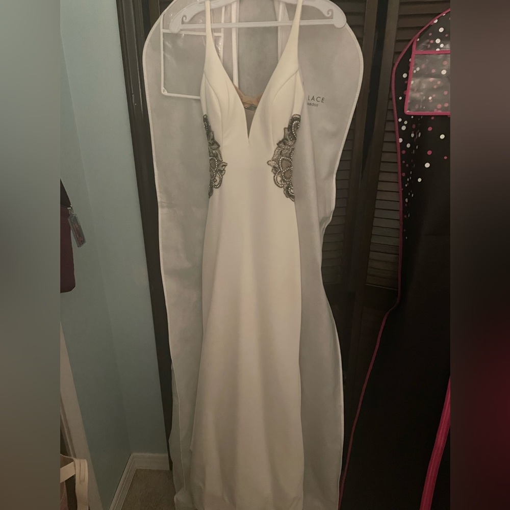 White/Cream Faviana Glamour Prom Dress
